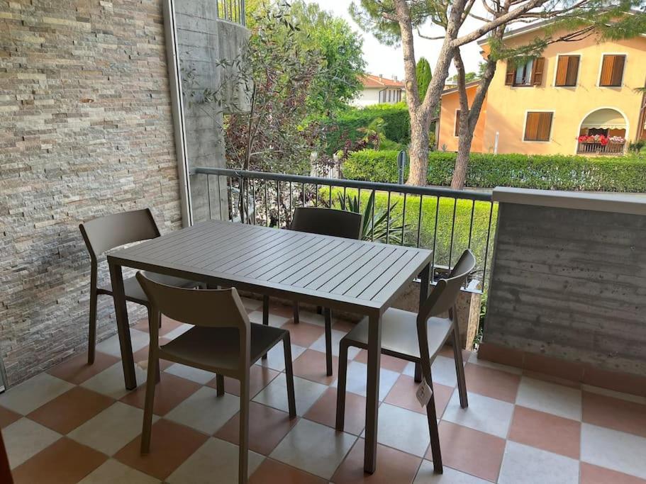 דסנזאנו דל גארדה Green Apartment And Pools מראה חיצוני תמונה